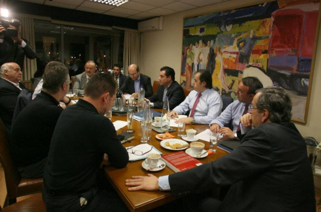 Με ενιαία γραμμή η κυβέρνηση απέναντι στην τρόικα