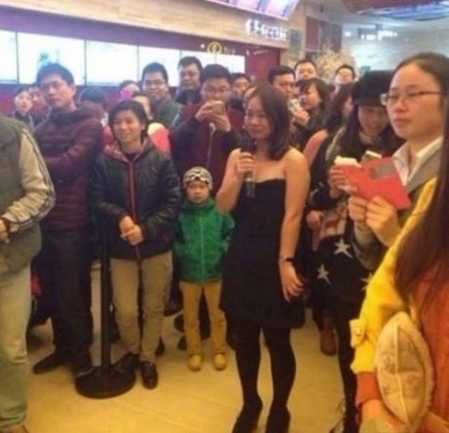 Του έκανε δημόσια πρόταση γάμου αλλά αυτός…