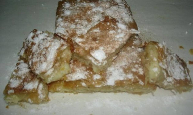 Συνταγή για την πιο εύκολη μπουγάτσα κρέμας