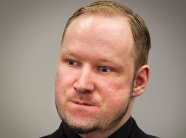 Στο αρχείο η μήνυση του Μπρέιβικ για «κακοποίηση» και «εξευτελισμό»