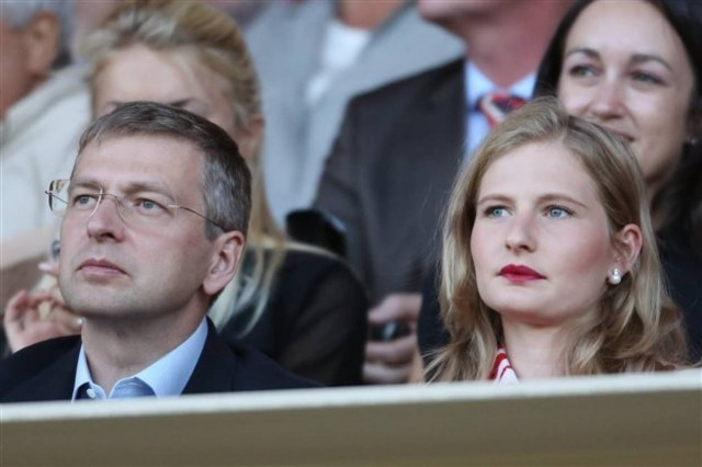 Το διαμάντι που έκλεψε η πρώην του Ριμπολόβλεφ ανήκει στις κόρες της!