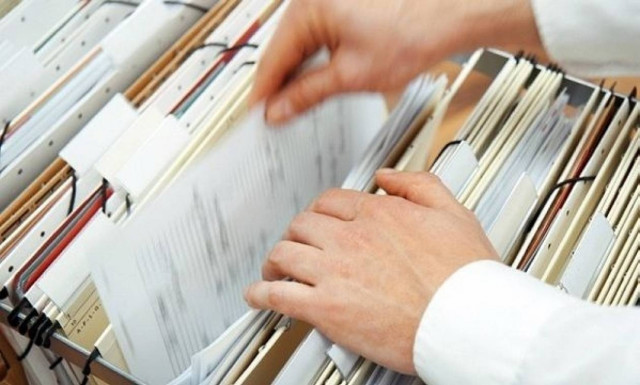 Τι δικαιολογητικά χρειάζομαι για να δηλώσω τη γέννηση του παιδιού μου;