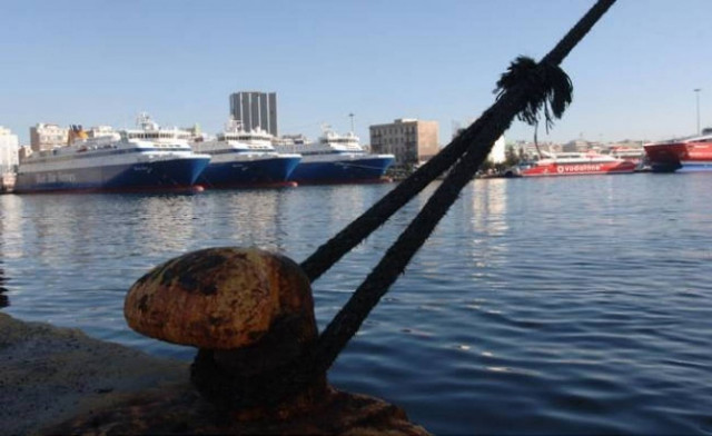 Greek port workers call 24-hour walk out on February 26