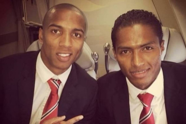 Μάντσεστερ Γιουνάιτεντ: Πέταξε με... προπόνηση για Ελλάδα (photos+vid)