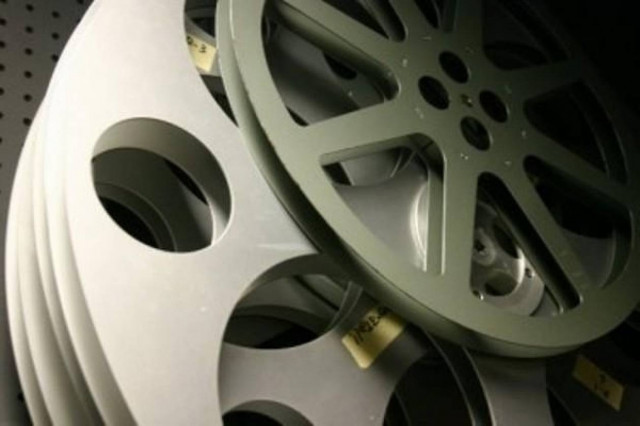 Απειλούνται με χρεοκοπία λόγω ΕΡΤ