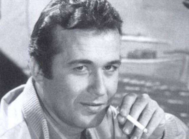 Aφιέρωμα στον Δημήτρη Παπαμιχαήλ από τον δήμο Πειραιά