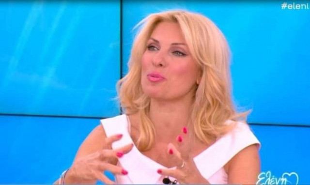 Ελένη Μενεγάκη: Έλαβε δώρο από το Μπαγκλαντές!