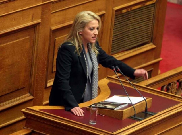 Δούρου: Το ξεπούλημα του ΟΛΠ ζημιώνει τον τόπο