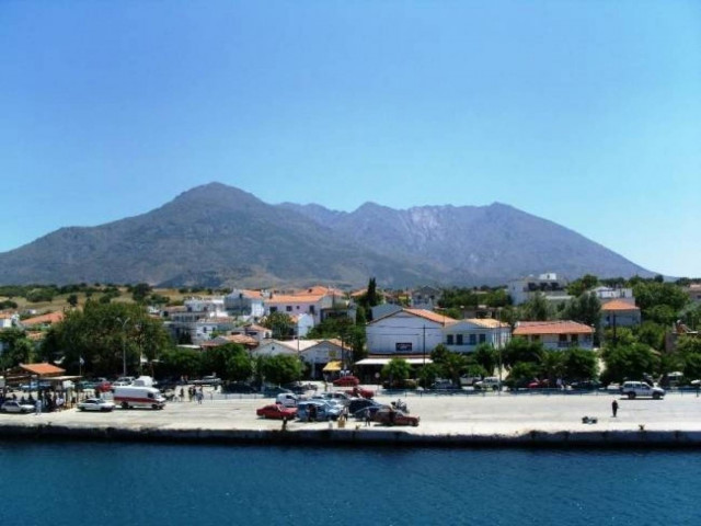 Μεταφορά σωτηρίας για 76χρονο από τη Σαμοθράκη