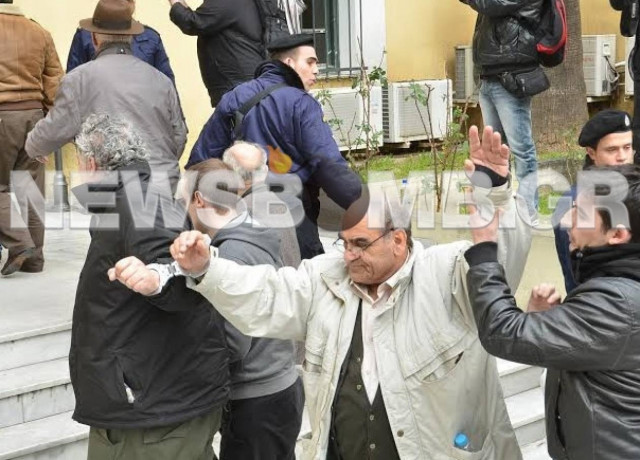 Αθώοι και οι 10 κατηγορούμ​ενοι για τα επεισόδια στα διόδια Μεγάρων