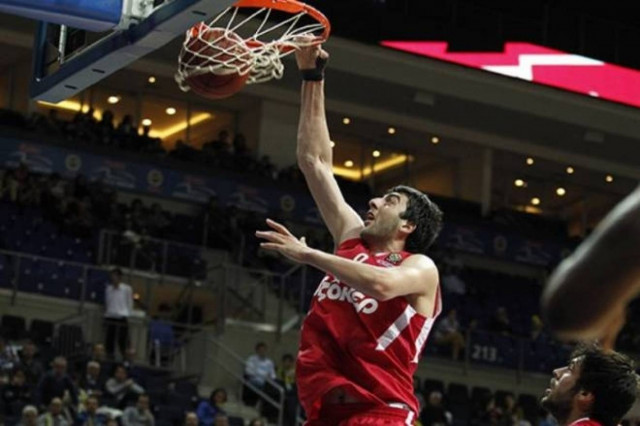 Ολυμπιακός: Σερμαντίνι κι επίσημα