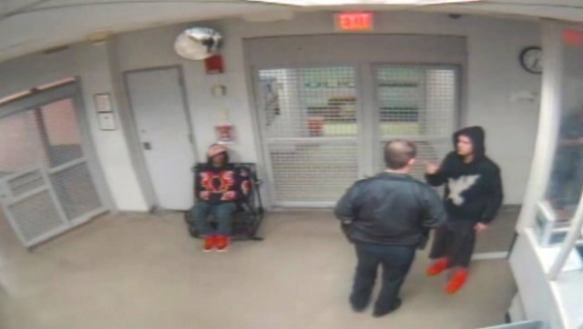 Βίντεο με διάσημο τραγουδιστή την ώρα της σύλληψης του!