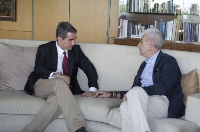 Λοβέρδος και Μπουτάρης «έσφιξαν» τα χέρια