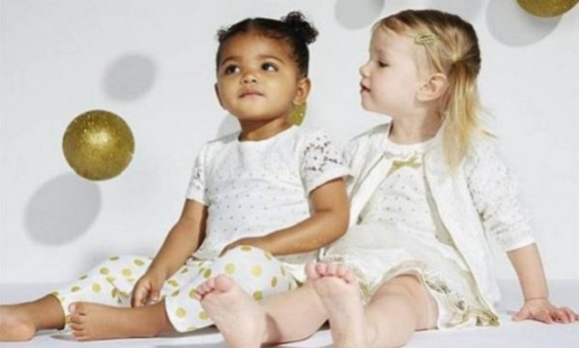 Η οικονομική παιδική συλλογή ρούχων από τις αδελφές Καρντάσιαν!