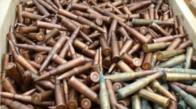 Θεσσαλονίκη: «Ψάρεψε» 87 κάλυκες στρατιωτικού όπλου!