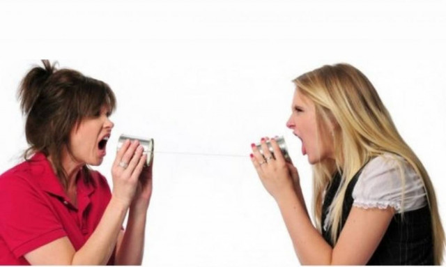 Φασίστες της μητρότητας. Γράφει η Ελένη Κεχαγιά