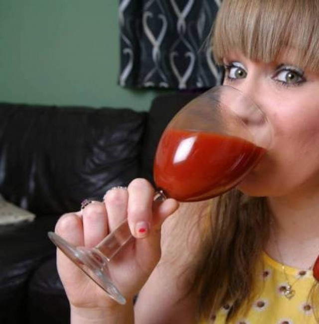 19χρονη είναι εθισμένη και τρώει κάθε χρόνο 75 κιλά...