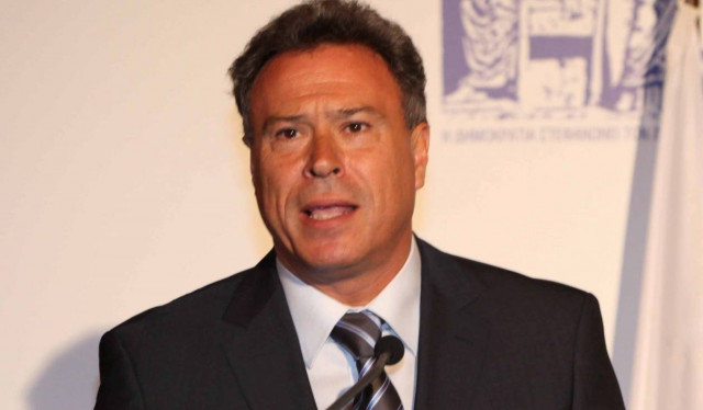 Ο Σγουρός παίρνει τις αποφάσεις για την υποψηφιότητα του