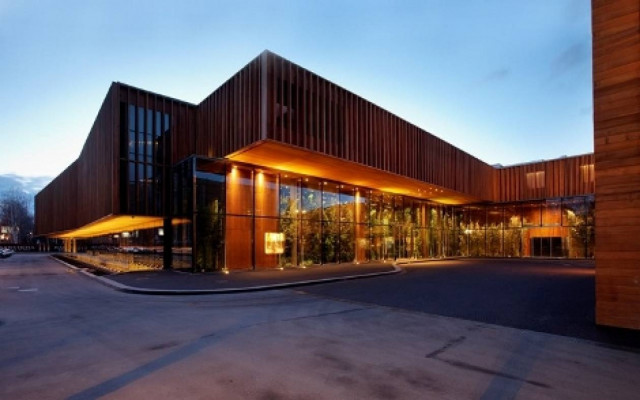 Αυτό είναι το πολυτελές σανατόριο όπου κρύβεται (;) ο Γιανουκόβιτς