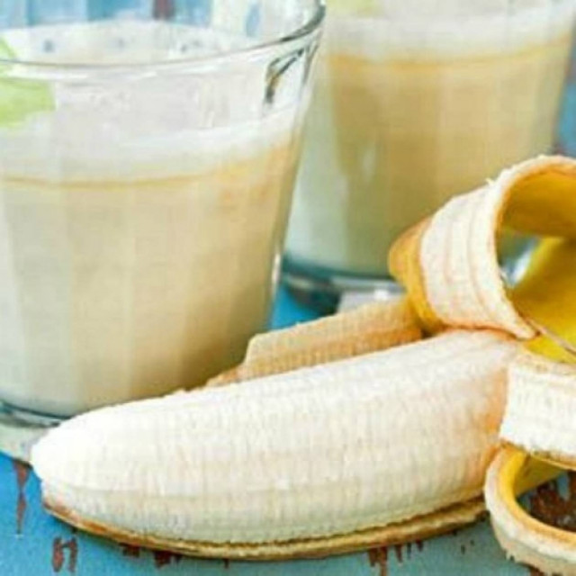 Χάστε την κοιλιά σας με smoothie μπανάνας και φυστικοβούτυρου