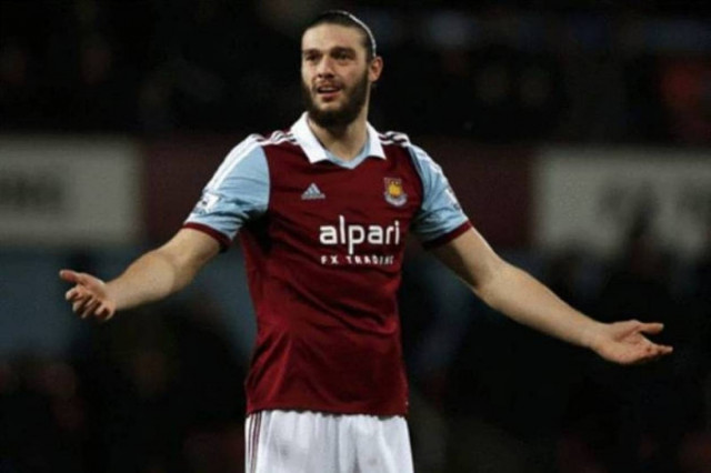 ΑΠΙΣΤΕΥΤΟ: Γυναίκα γνωστού ποδοσφαιριστή με τρίχες στη μασχάλη (photo)