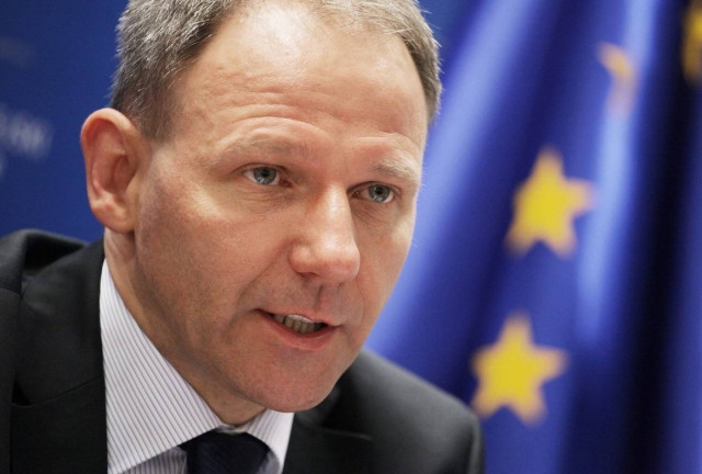 Ο αντιπρόεδρος της Ευρωβουλής φώναζε μεθυσμένος «Χάιλ Χίτλερ»