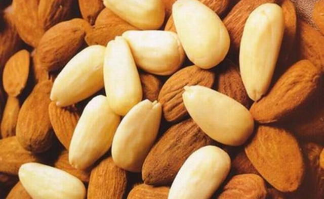 Μαγική τροφή τα αμύγδαλα: μειώνουν το αίσθημα της πείνας