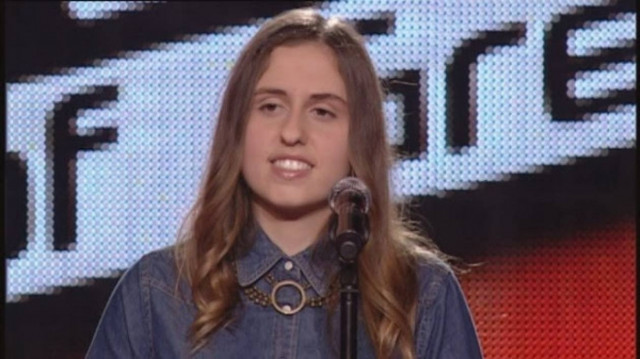 Η 16χρονη που μάγεψε με την ερμηνεία της όλη την Ελλάδα! (pics+vids)