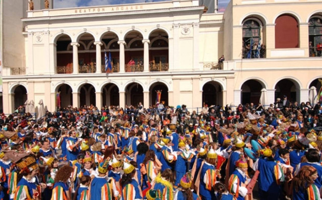 Κεφαλονιά: Ρίχτερ κεφιού χτύπησαν το νησί – Το γλέντησαν στο Ληξούρι