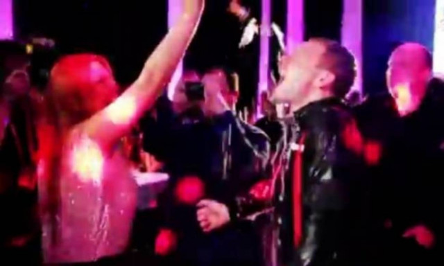 Eurovision 2014: Παπαρίζου: Περιέλουσε συνεργάτη της με σαμπάνια