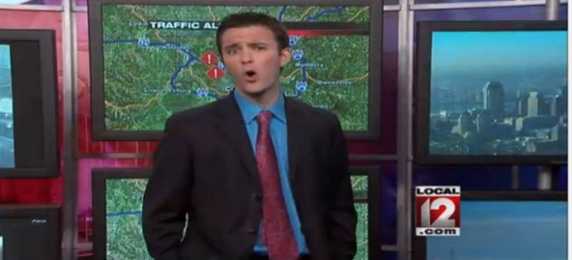 Βίντεο: Μετεωρολόγος τραγουδά εν ώρα δελτίου!