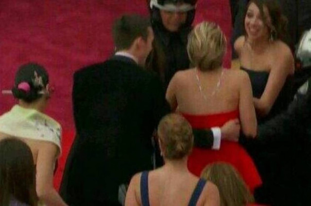 Όσκαρ 2014: Έπεσε πάλι η Jennifer Lawrence!