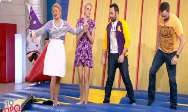 Η εγκυμονούσα Σκορδά κάνει τραμπολίνο και ο Λιάγκας φωνάζει