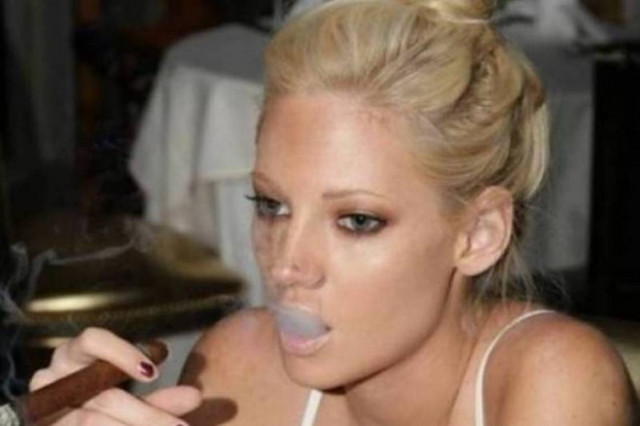 Όταν η Τζούλια Αλεξανδράτου «συνάντησε» την Κιμ Καρντάσιαν