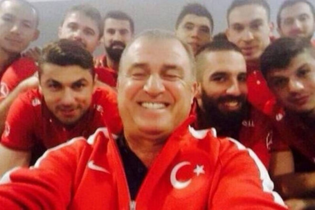 Χαμός και στο ποδόσφαιρο με τη selfie της Έλεν ΝτιΤζένερις! (photos)