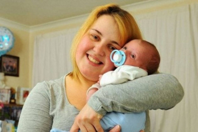 Δεν είχε καταλάβει ότι ήταν έγκυος μέχρι που ...γέννησε στην τουαλέτα