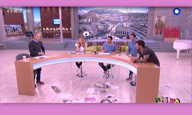 Άκης Πετρετζίκης: «Τα έσπασε» στο Πρωινό Mou