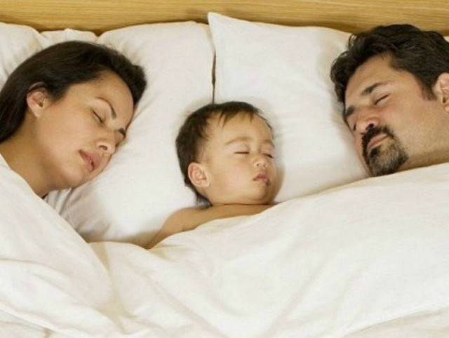 3 στα 4 ζευγάρια δεν κάνουν sex μόλις γίνουν γονείς