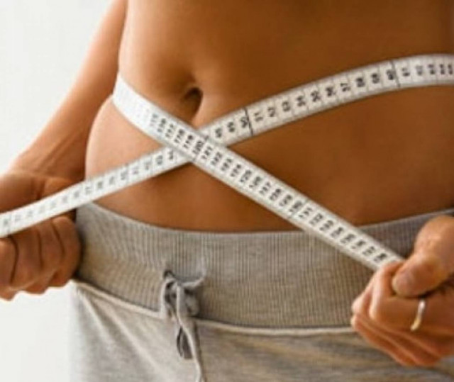 Οι 3 τροφές που βοηθούν στο να διώξετε το λίπος από την κοιλιά