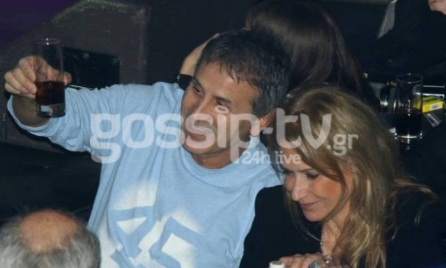 Γιώργος Νταλάρας: Σπάνια νυχτερινή έξοδος με την γυναίκα του!