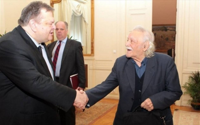 Ο Βενιζέλος ενημέρωσε τον Γλέζο για τις γερμανικές αποζημιώσεις