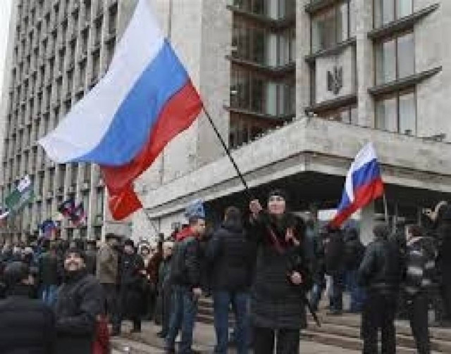 Ουκρανία: Φιλορώσοι διαδηλωτές ανακατέλαβαν το κυβερνητικό κτίριο