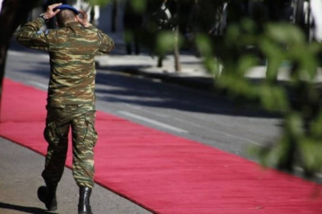 Τρίκαλα: Θρήνος για τον θάνατο 45χρονου στρατιωτικού