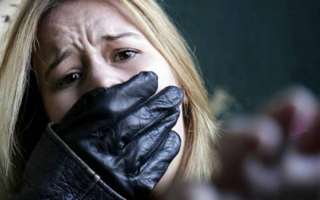 Θύμα κακοποίησης μία στις τρεις γυναίκες στην ΕΕ