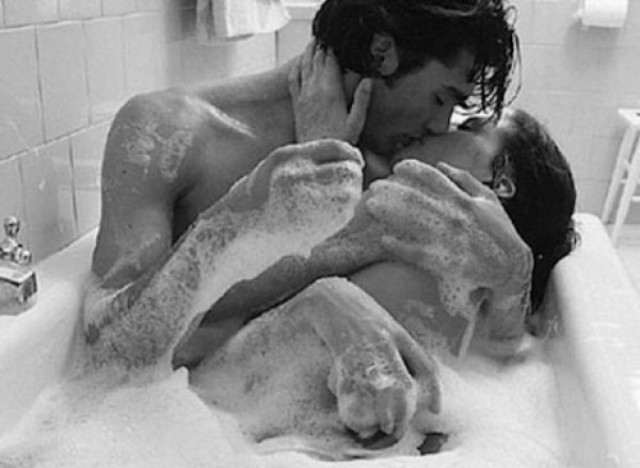 Tα 11 σημάδια της αποκάλυψης! Πώς προσπαθεί να σου πει ότι σε θέλει