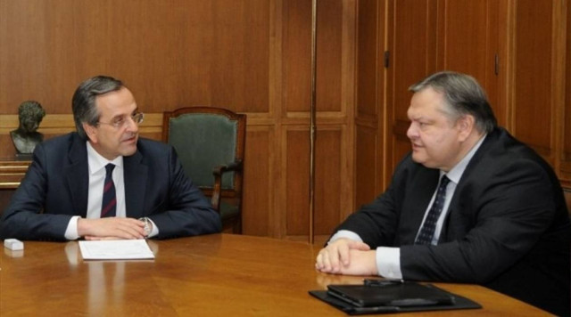 Σε εξέλιξη συνάντηση Σαμαρα-Βενιζέλου για Τρόικα και Ουκρανία