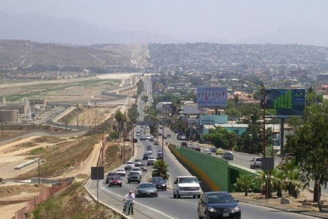 ΑΝΕΚΔΟΤΟ: Τι περνούσες  λαθραία απ' τα σύνορα;