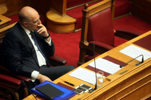 Αποσύρθηκε η τροπολογία που «απελευθέρωνε» τις απολύσεις προεκλογικά