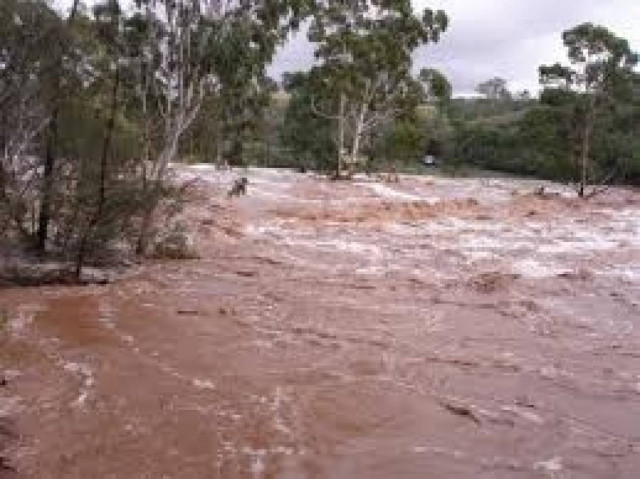 Πλημμύρες από τη βροχόπτωση στη Ζάκυνθο