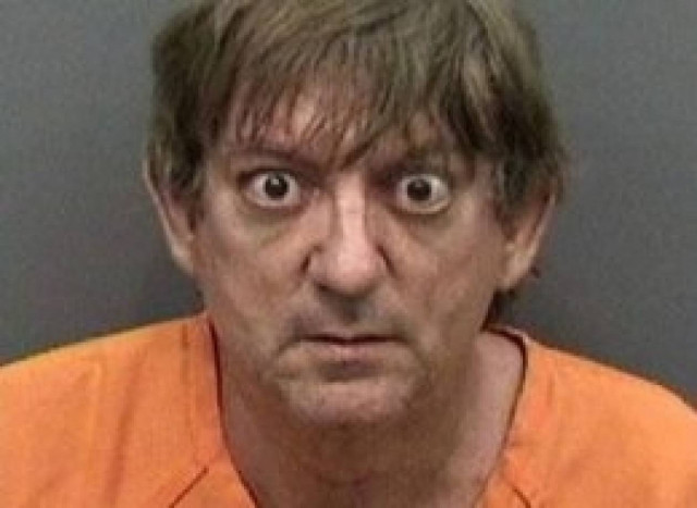 Οι γείτονες σοκαρισμένοι τον είδαν να κάνει σεξ με...